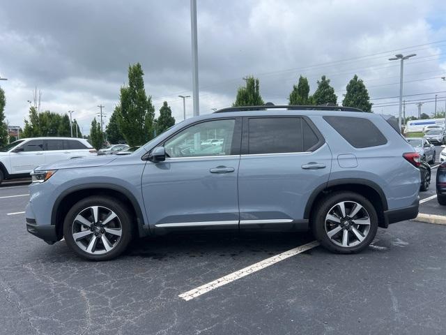 used 2025 Honda Pilot car, priced at $46,000