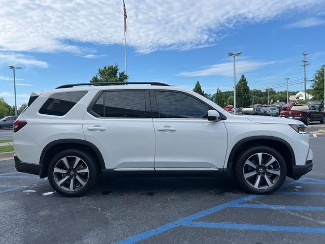 used 2025 Honda Pilot car, priced at $45,000