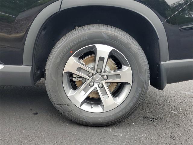 new 2025 Honda Pilot car, priced at $44,950