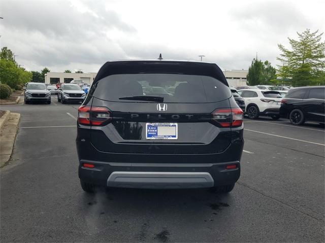 new 2025 Honda Pilot car, priced at $44,950