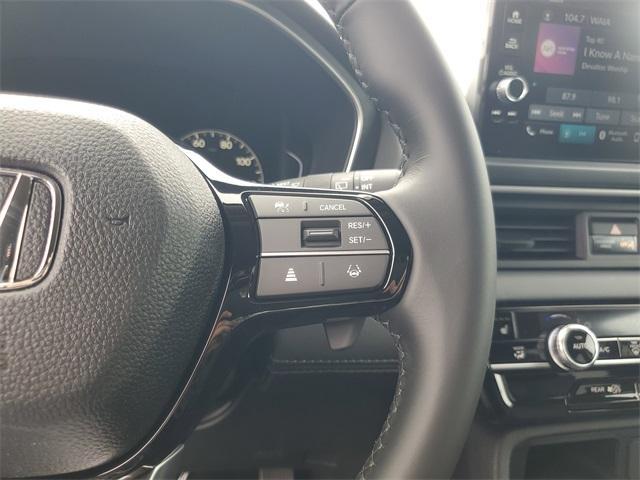 new 2025 Honda Pilot car, priced at $44,950