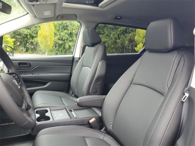 new 2026 Honda Odyssey car, priced at $44,290