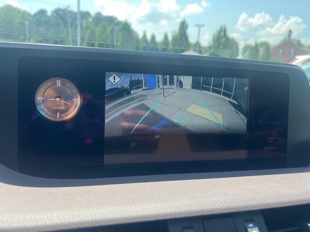 used 2020 Lexus ES 300h car, priced at $31,500
