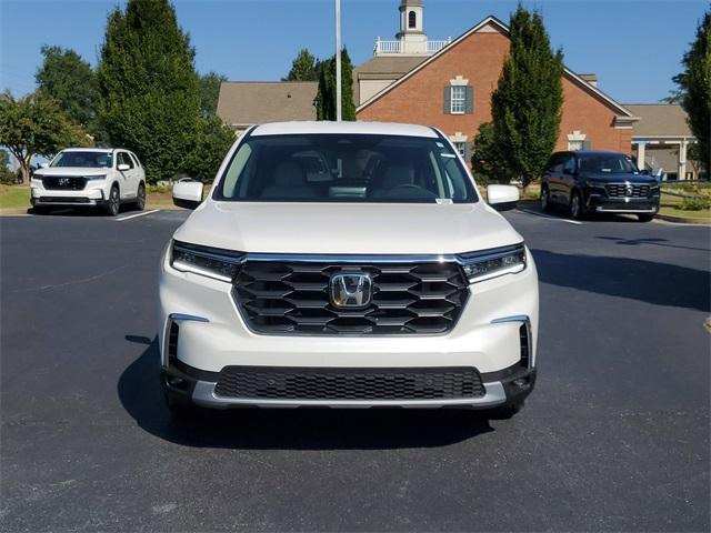 new 2025 Honda Pilot car, priced at $48,280