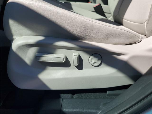 new 2026 Honda Odyssey car, priced at $44,290