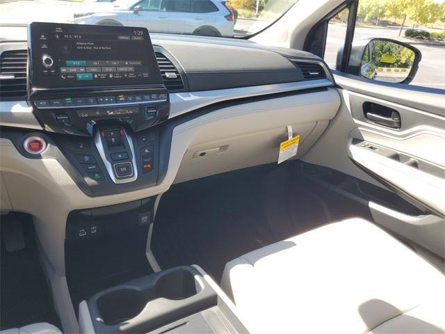 new 2026 Honda Odyssey car, priced at $44,290