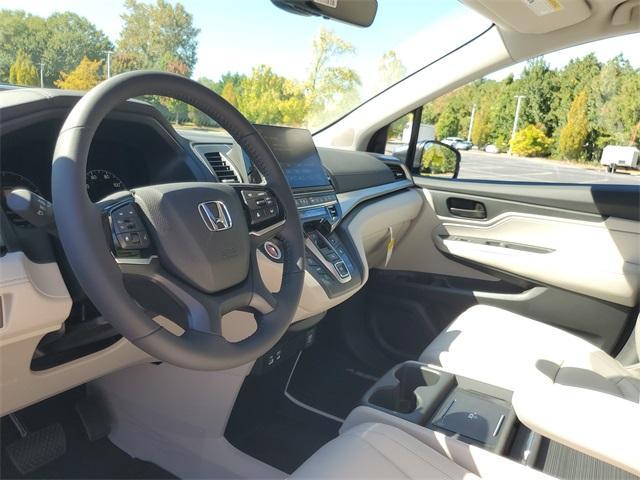new 2026 Honda Odyssey car, priced at $44,290