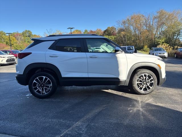 used 2025 Chevrolet TrailBlazer car, priced at $26,135