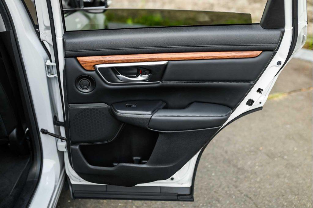 used 2021 Honda CR-V car, priced at $27,500