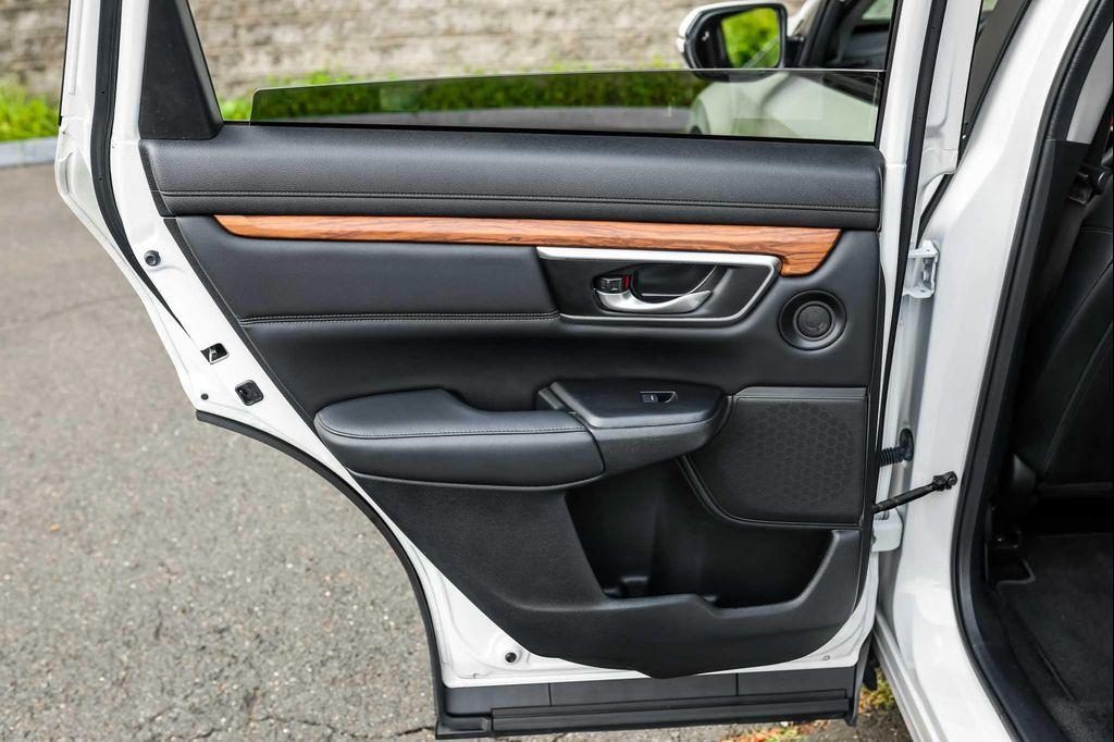 used 2021 Honda CR-V car, priced at $27,500