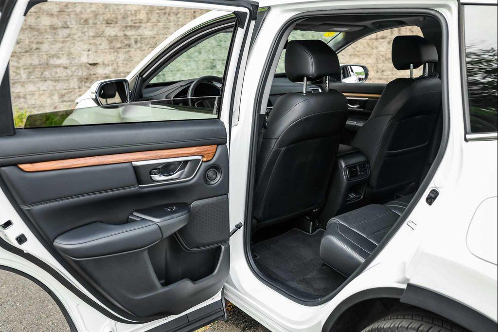 used 2021 Honda CR-V car, priced at $27,500
