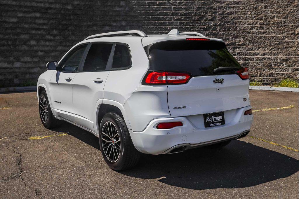 used 2018 Jeep Cherokee car, priced at $14,900