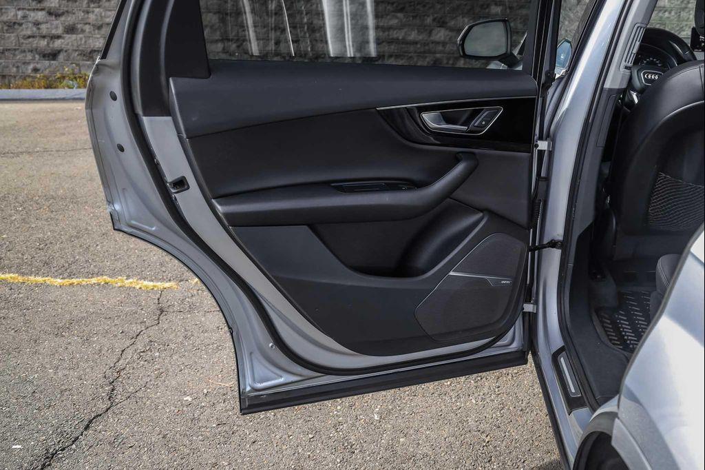 used 2017 Audi Q7 car, priced at $12,900