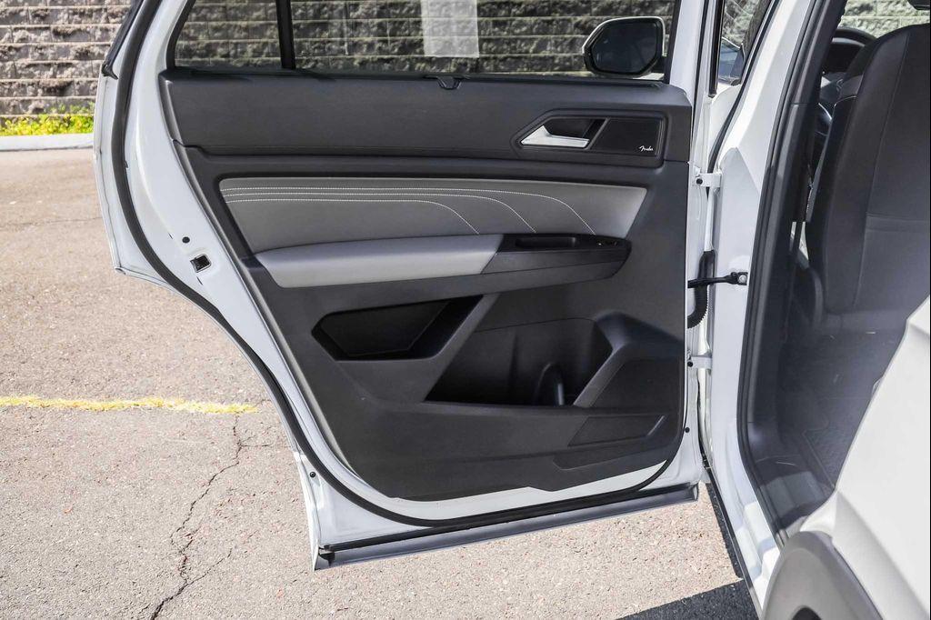 used 2021 Volkswagen Atlas Cross Sport car, priced at $26,900