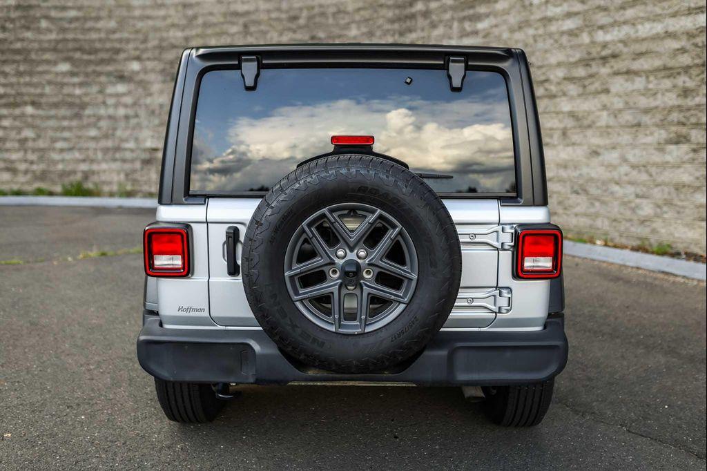 used 2024 Jeep Wrangler car, priced at $32,900
