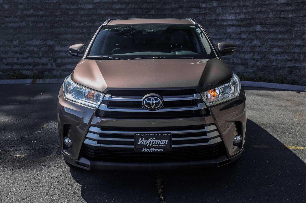 used 2019 Toyota Highlander car, priced at $23,500