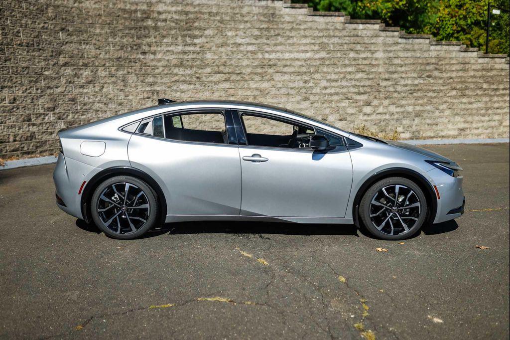 new 2026 Toyota Prius Plug-In Hybrid car, priced at $43,092