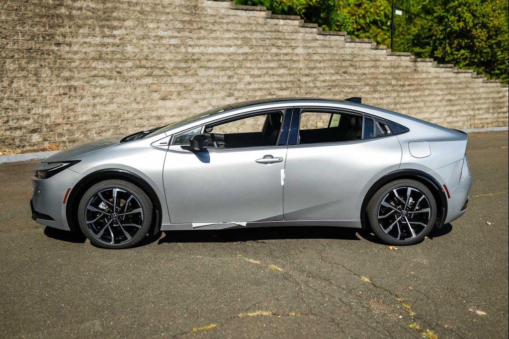 new 2026 Toyota Prius Plug-In Hybrid car, priced at $43,092