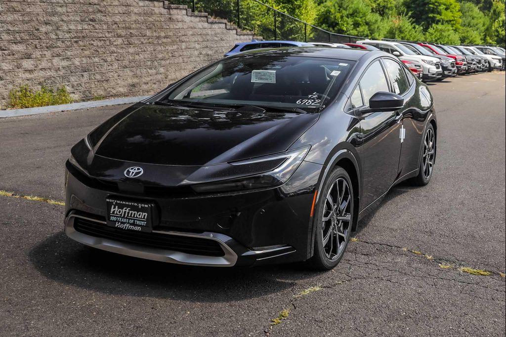 new 2025 Toyota Prius Plug-In Hybrid car, priced at $39,579