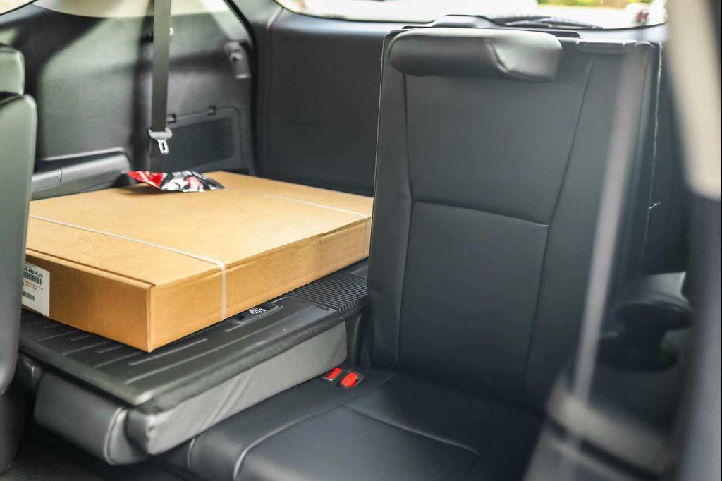 new 2025 Toyota Highlander car, priced at $47,263