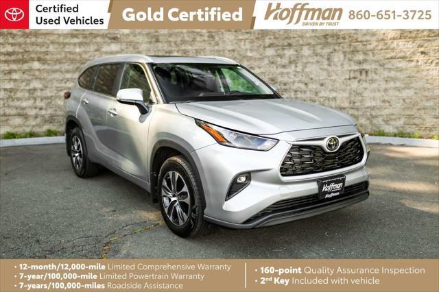 used 2025 Toyota Highlander car, priced at $47,800