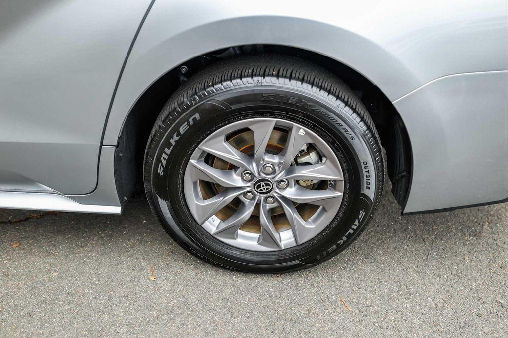 used 2024 Toyota Sienna car, priced at $40,500