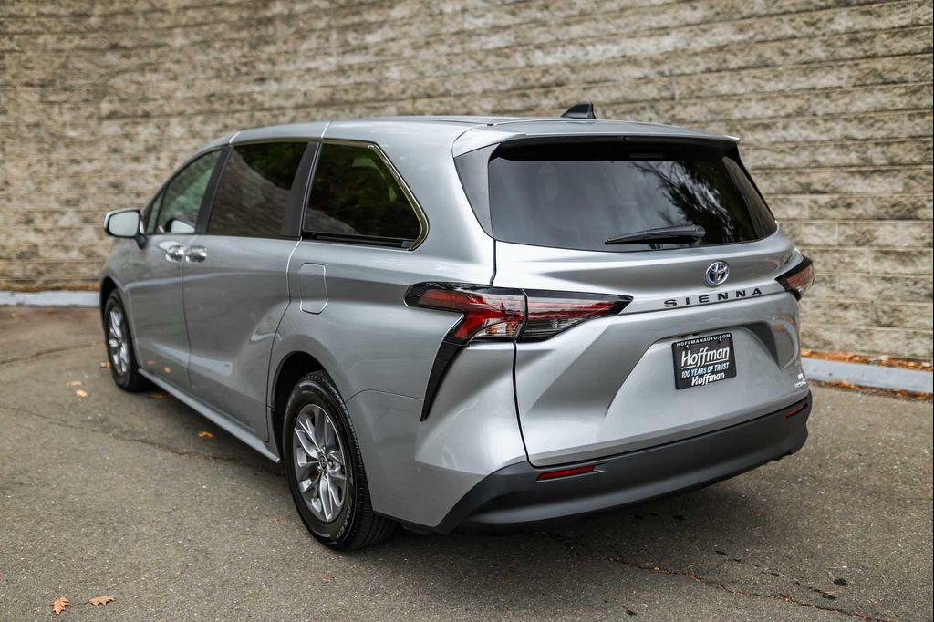 used 2024 Toyota Sienna car, priced at $40,500