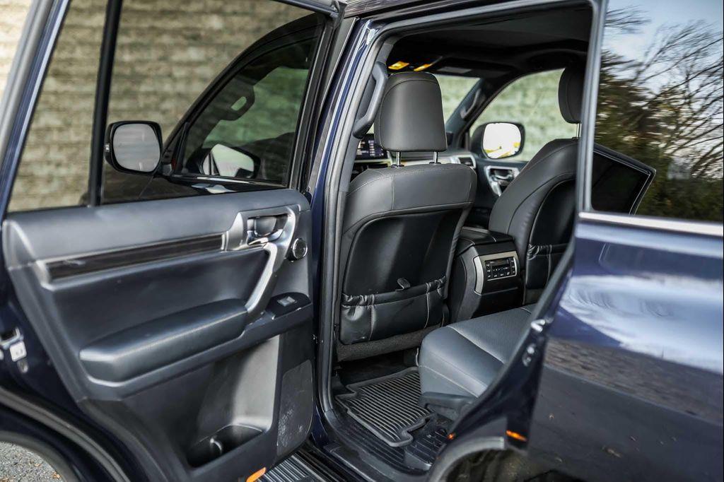 used 2022 Lexus GX 460 car, priced at $47,900