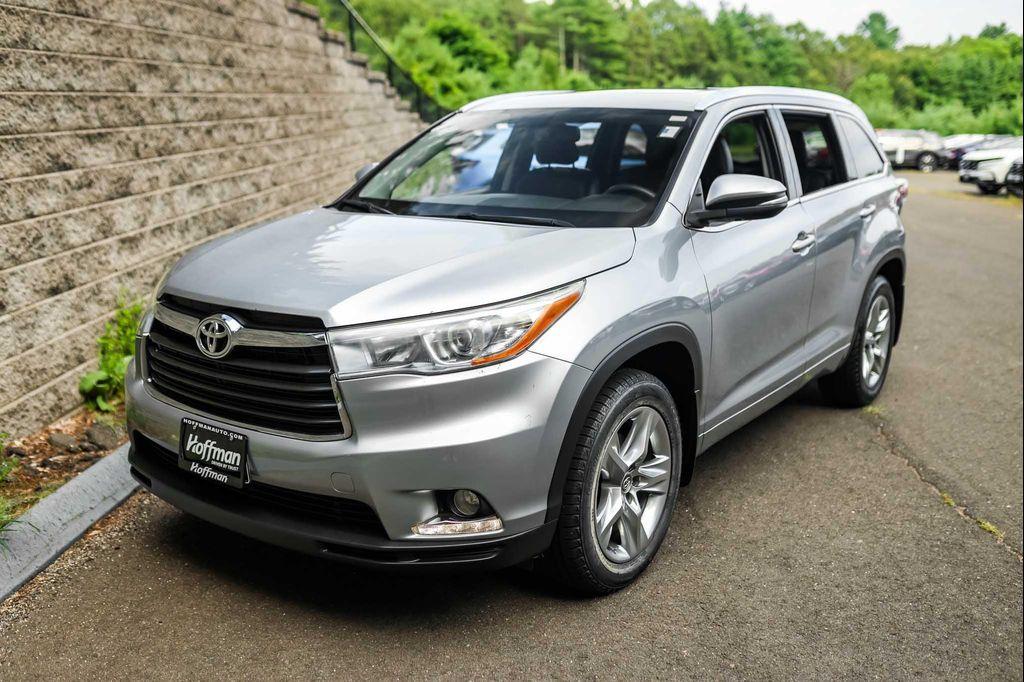 used 2016 Toyota Highlander car, priced at $18,950