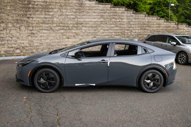 new 2025 Toyota Prius car, priced at $34,669