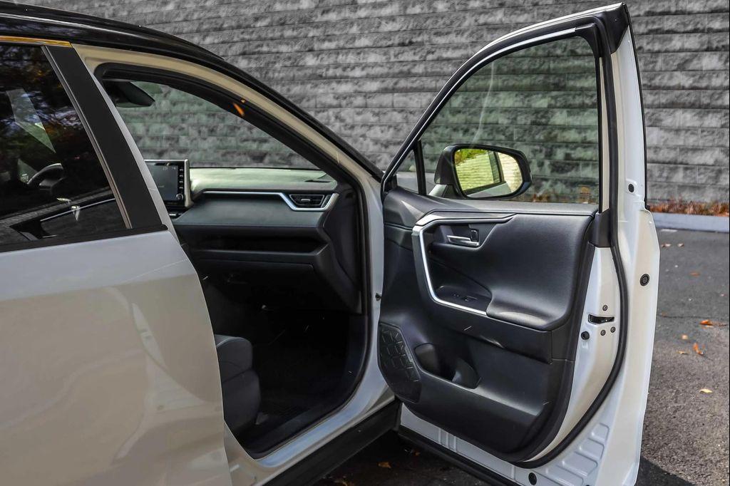 used 2022 Toyota RAV4 Hybrid car, priced at $32,900