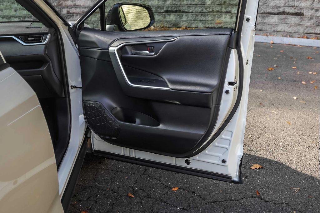 used 2022 Toyota RAV4 Hybrid car, priced at $32,900