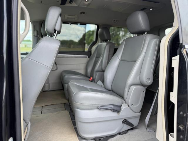 used 2010 Volkswagen Routan car, priced at $8,495
