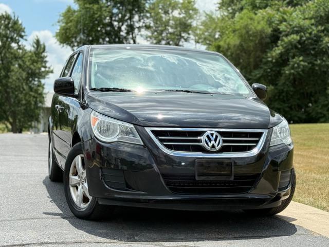 used 2010 Volkswagen Routan car, priced at $8,495