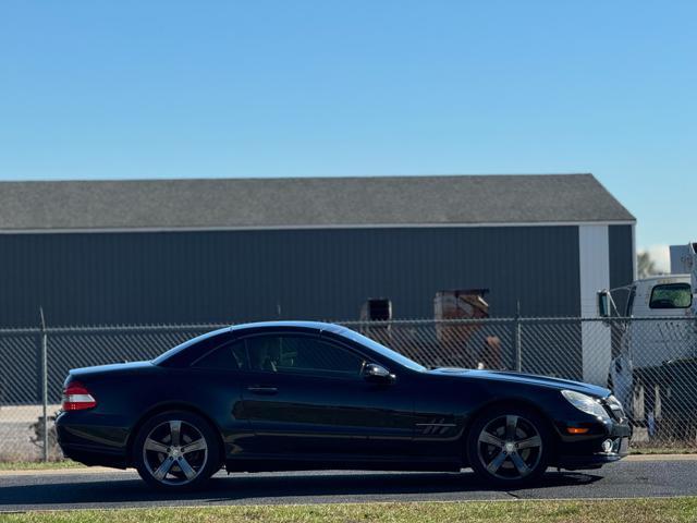 used 2009 Mercedes-Benz SL-Class car, priced at $12,995