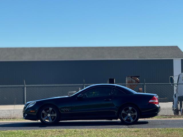 used 2009 Mercedes-Benz SL-Class car, priced at $12,995