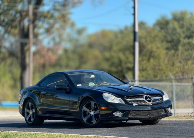 used 2009 Mercedes-Benz SL-Class car, priced at $12,995