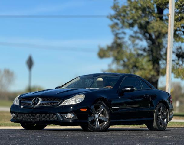 used 2009 Mercedes-Benz SL-Class car, priced at $12,995