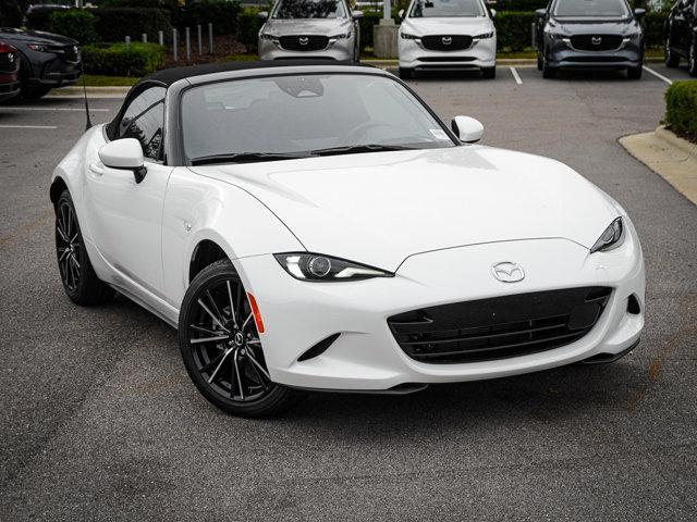 new 2024 Mazda MX-5 Miata car, priced at $37,335