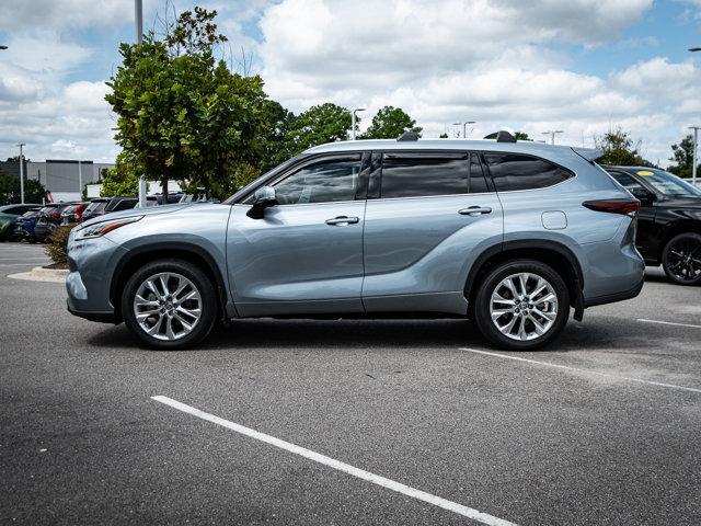 used 2024 Toyota Highlander car, priced at $45,988