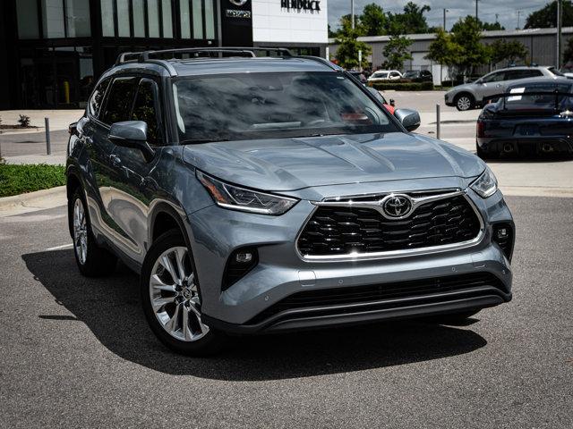 used 2024 Toyota Highlander car, priced at $45,988