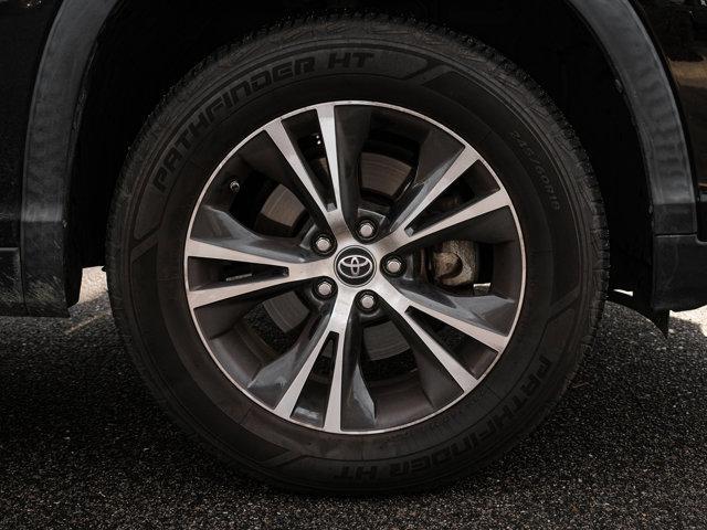 used 2019 Toyota Highlander car, priced at $18,425