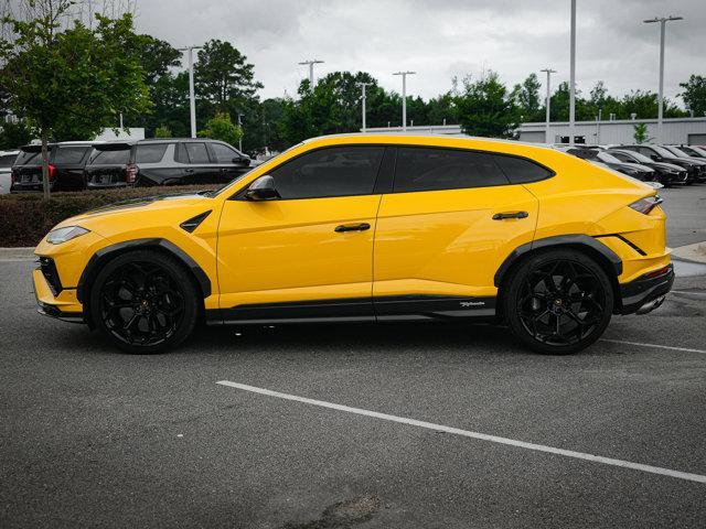 used 2023 Lamborghini Urus car, priced at $272,000