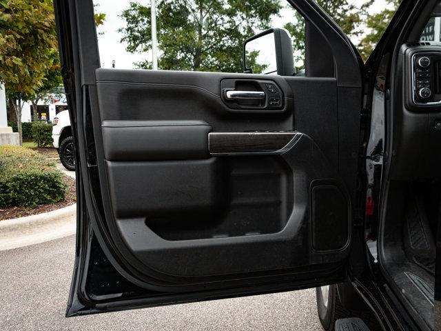 used 2022 Chevrolet Silverado 2500 car, priced at $50,988