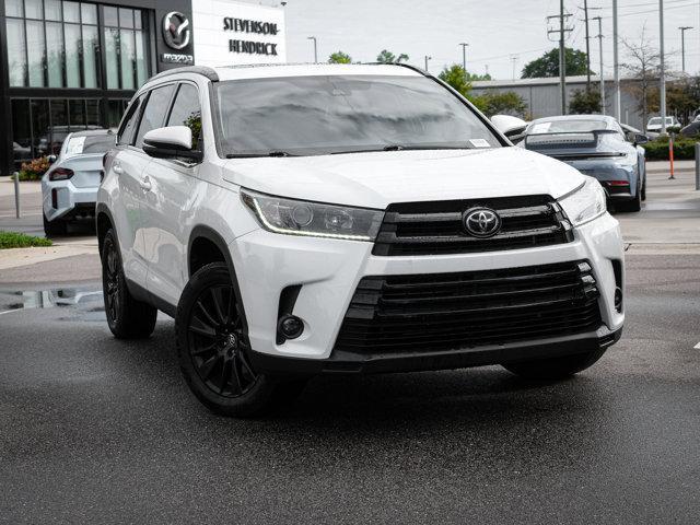 used 2019 Toyota Highlander car, priced at $27,988