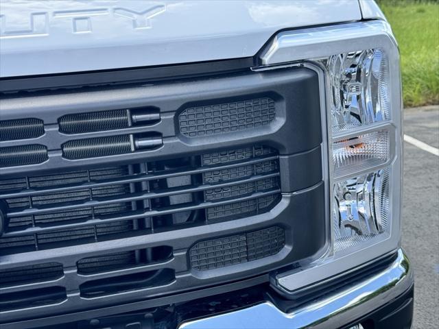 new 2024 Ford F-350 car, priced at $52,570