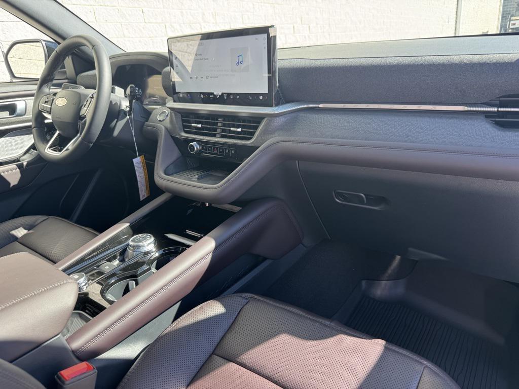 new 2025 Ford Explorer car, priced at $60,840