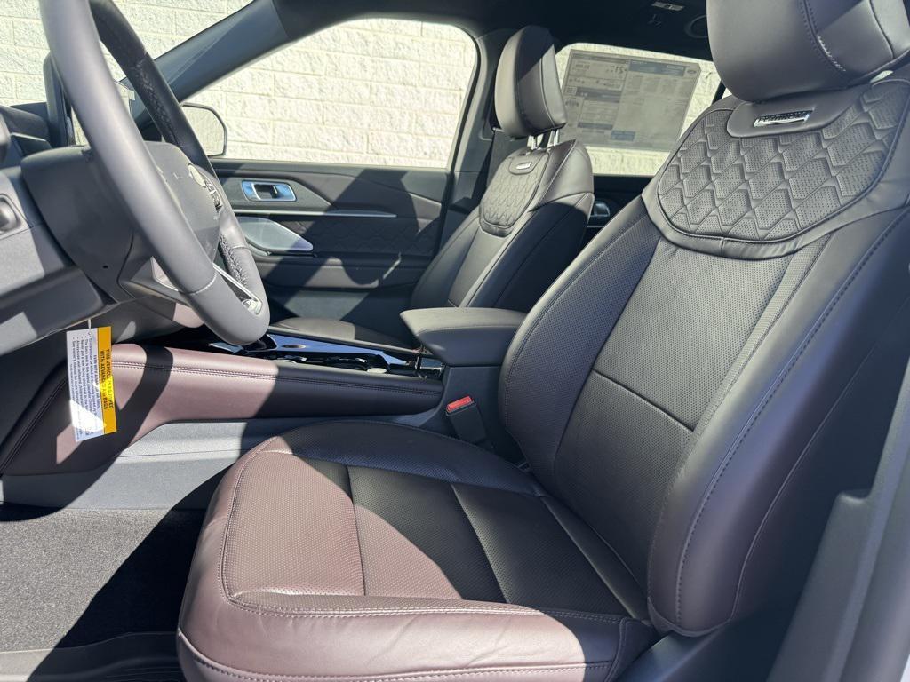 new 2025 Ford Explorer car, priced at $60,840