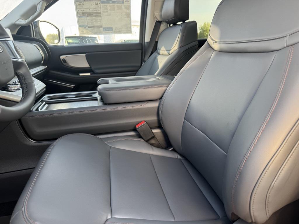 new 2025 Ford Expedition Max car, priced at $75,885