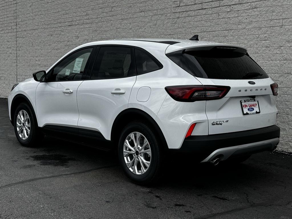 new 2025 Ford Escape car, priced at $25,173